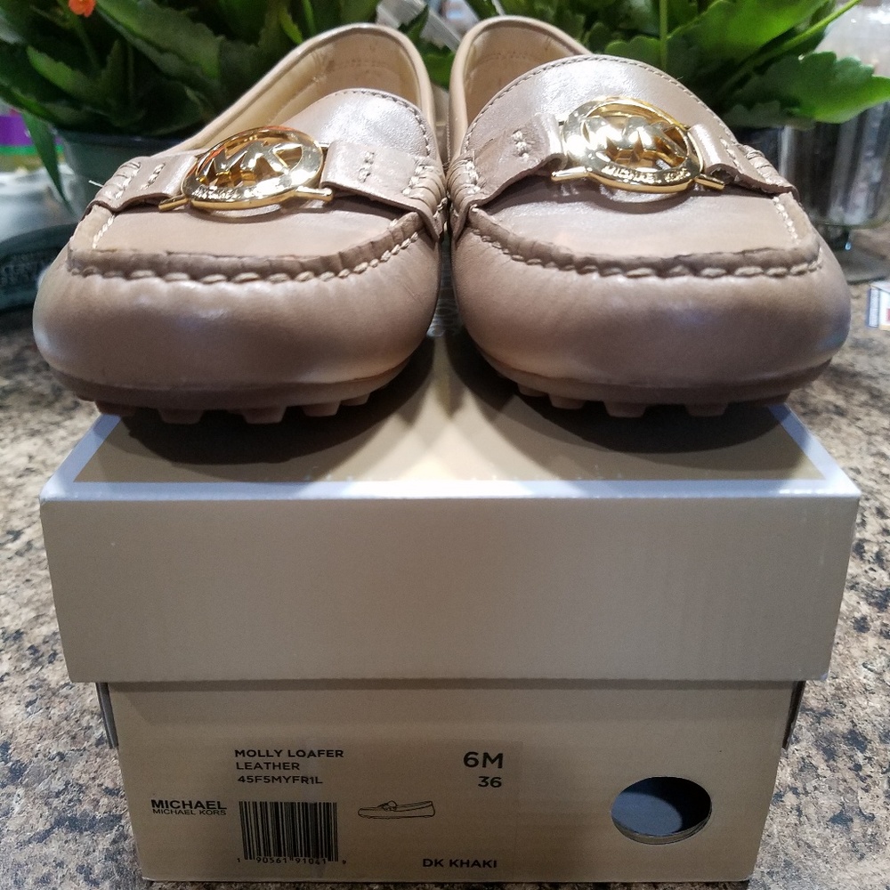 Michael Kors Holly Leather Loafer